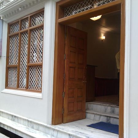 Dynasty Guest House Варанасі Екстер'єр фото