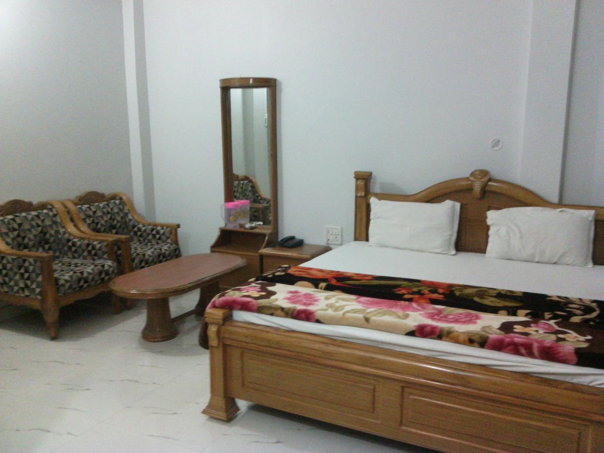 Dynasty Guest House Варанасі Екстер'єр фото
